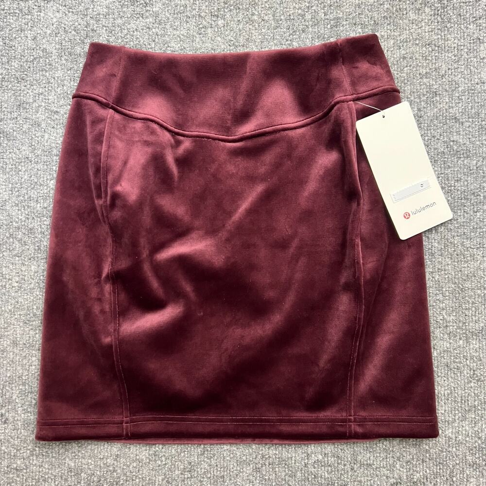 Lululemon Velvet Scuba High Rise Mini Skirt NWT (GARN) LW8AL9S Size XL